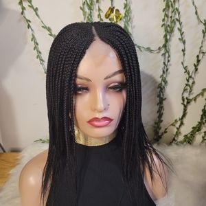 Short braided wig
